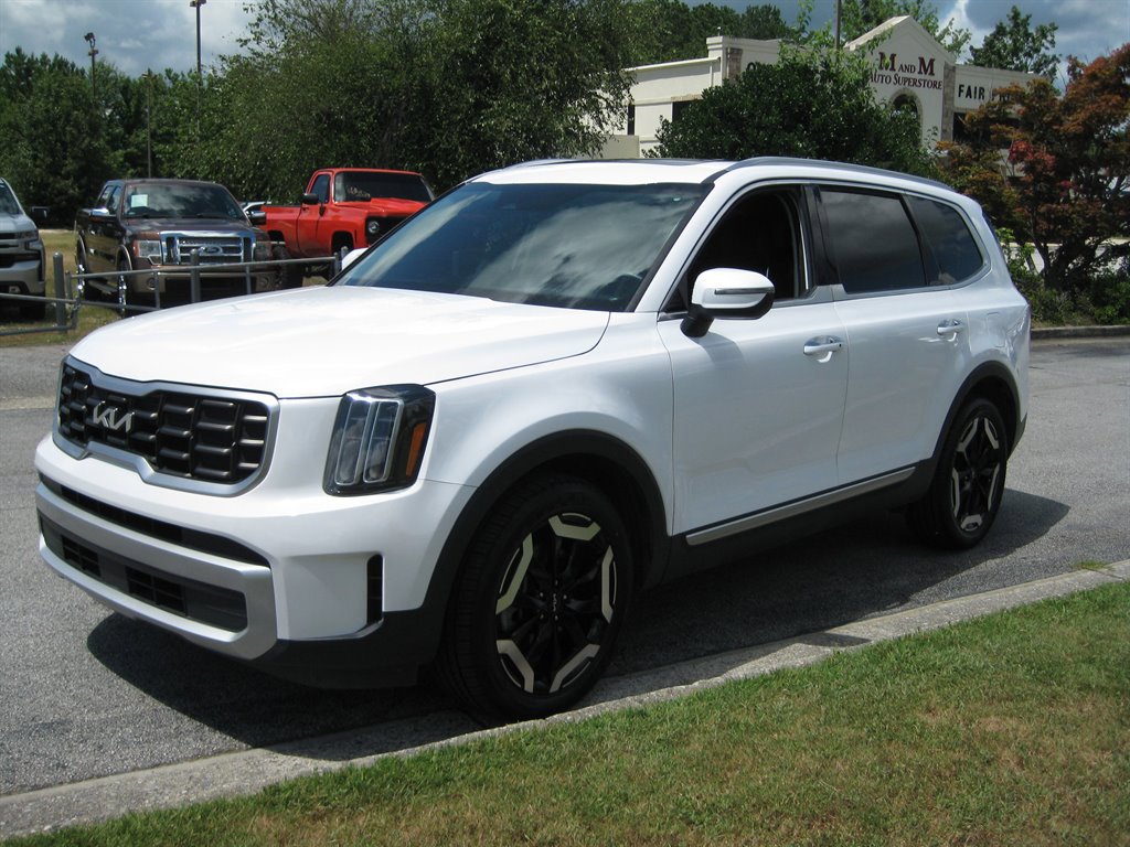 Used 2023 Kia Telluride S w/ S Sunroof Package image 11