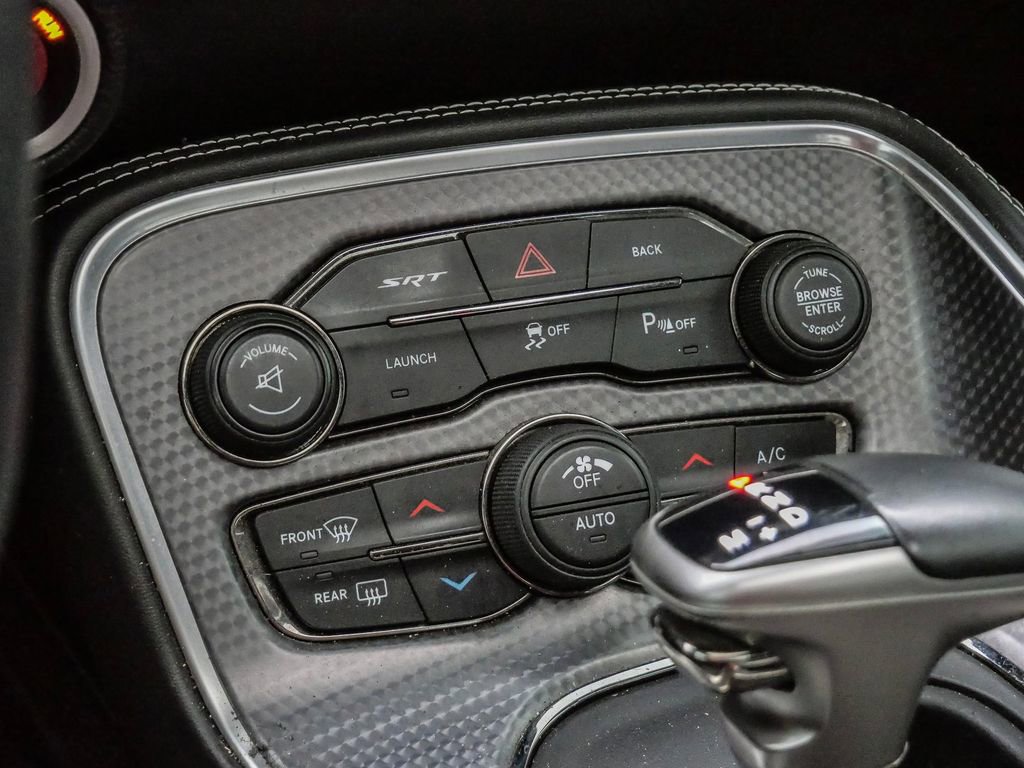 Used 2016 Dodge Challenger SRT Hellcat image 29