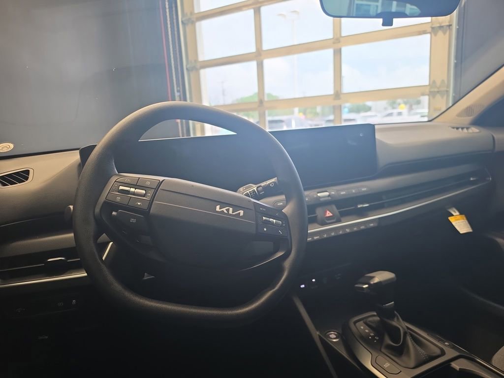 Certified 2025 Kia K4 LXS image 18