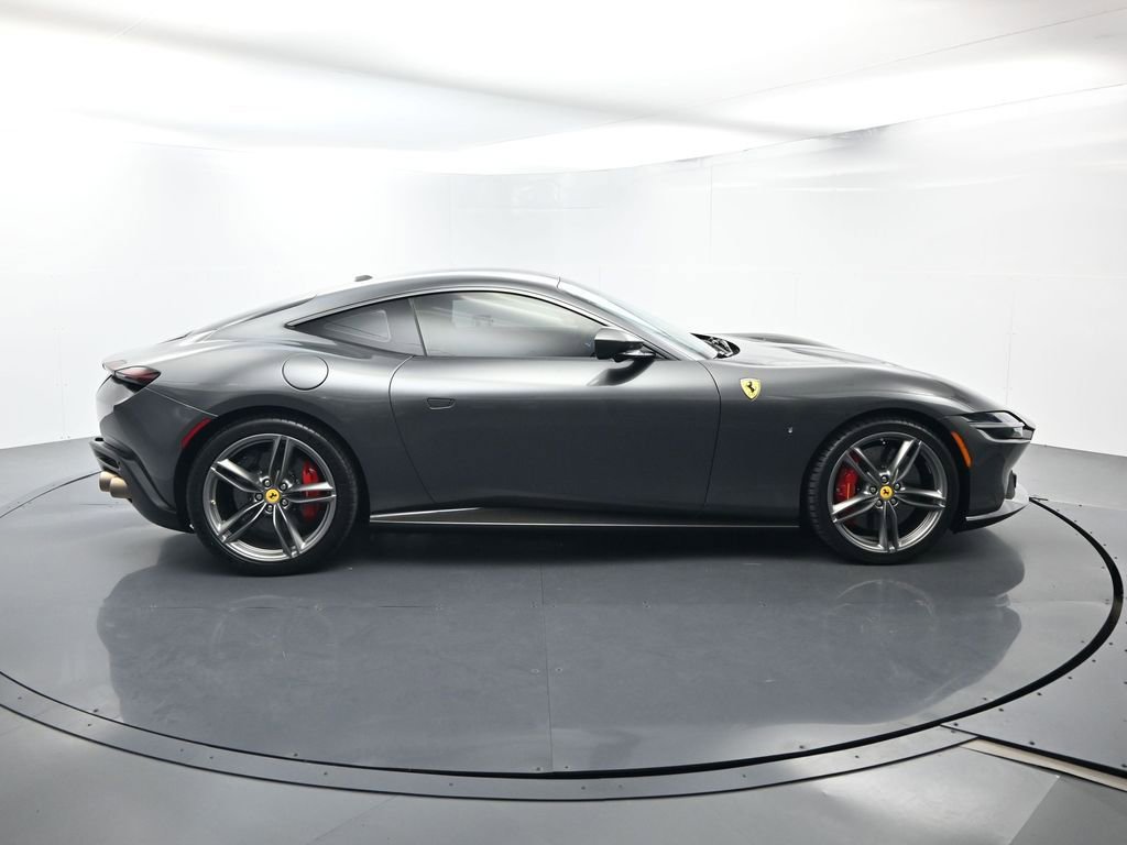 Used 2022 Ferrari Roma RWD image 16
