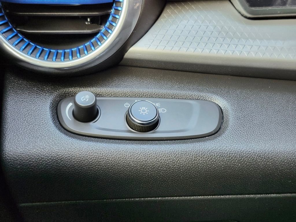 Used 2024 Chevrolet Trax LT image 23