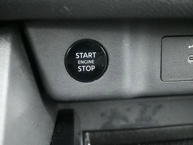 Used 2025 Nissan Rogue SV AWD/4WD image 10