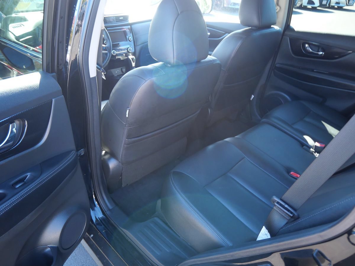 Used 2019 Nissan Rogue SL AWD/4WD image 17