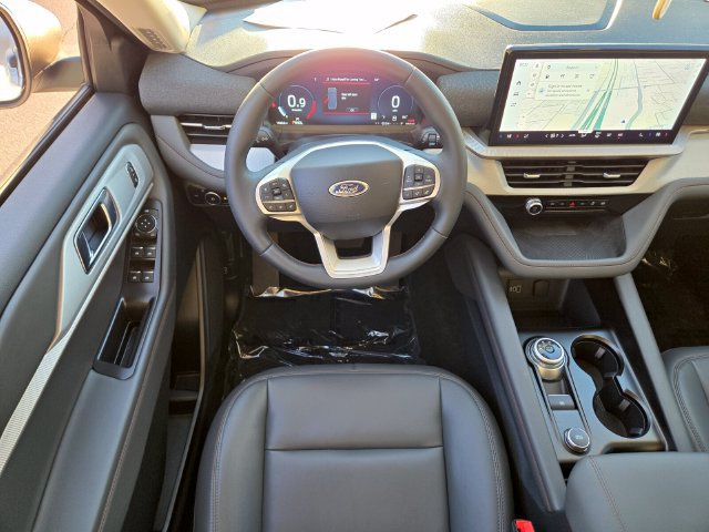 Used 2026 Ford Explorer Active w/ Active Comfort Package RWD image 18