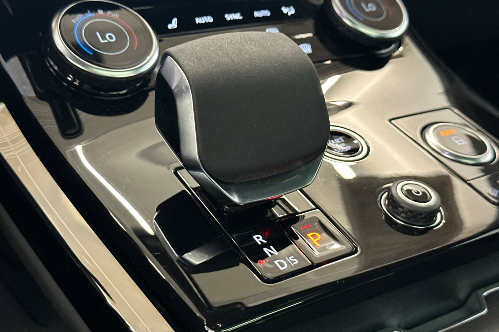 Certified 2023 Land Rover Range Rover Sport SE image 24