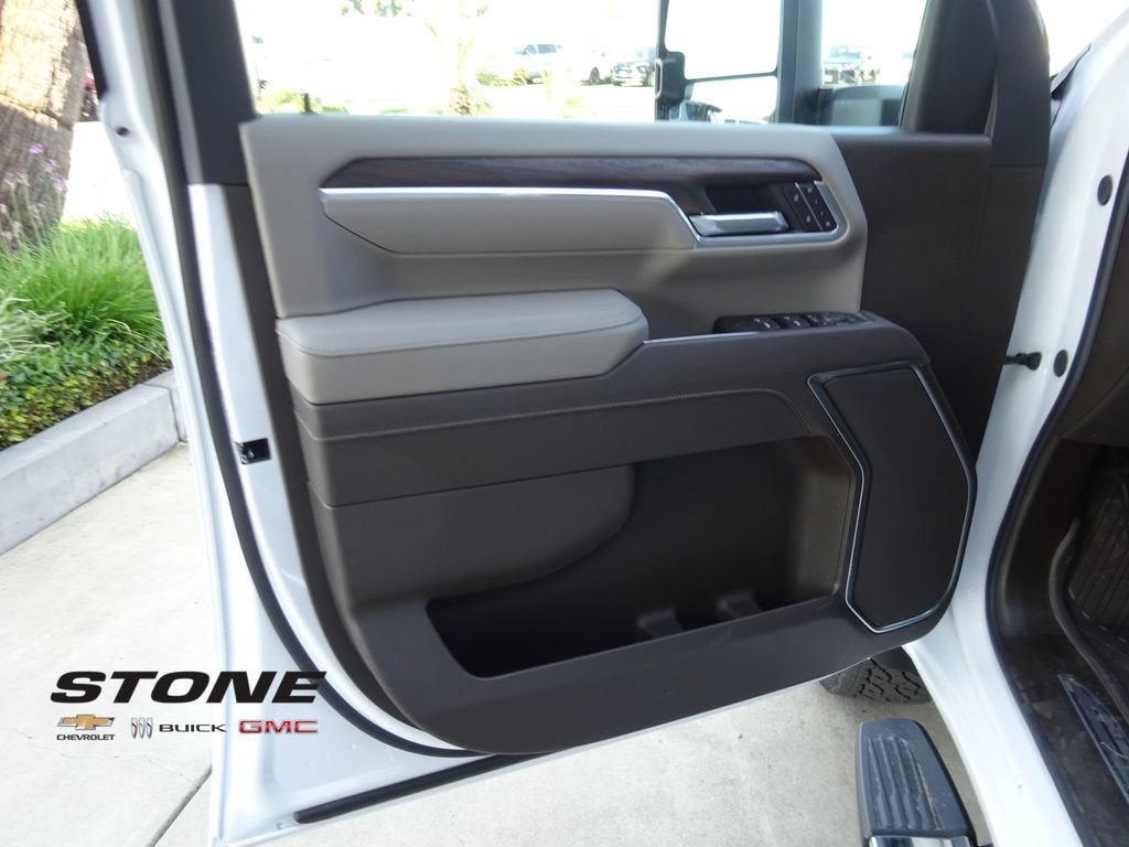 New 2026 GMC Sierra 2500 SLT AWD/4WD image 24