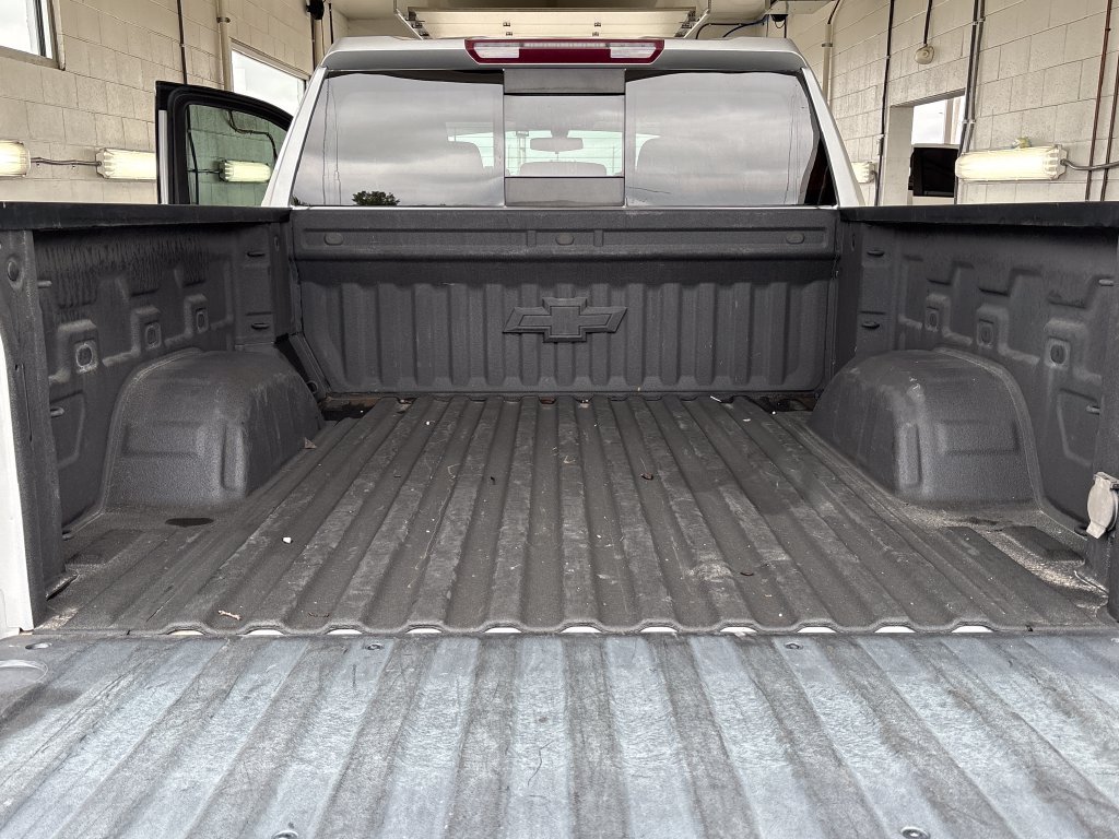 Used 2021 Chevrolet Silverado 1500 LT Trail Boss w/ Convenience Package II AWD/4WD image 32