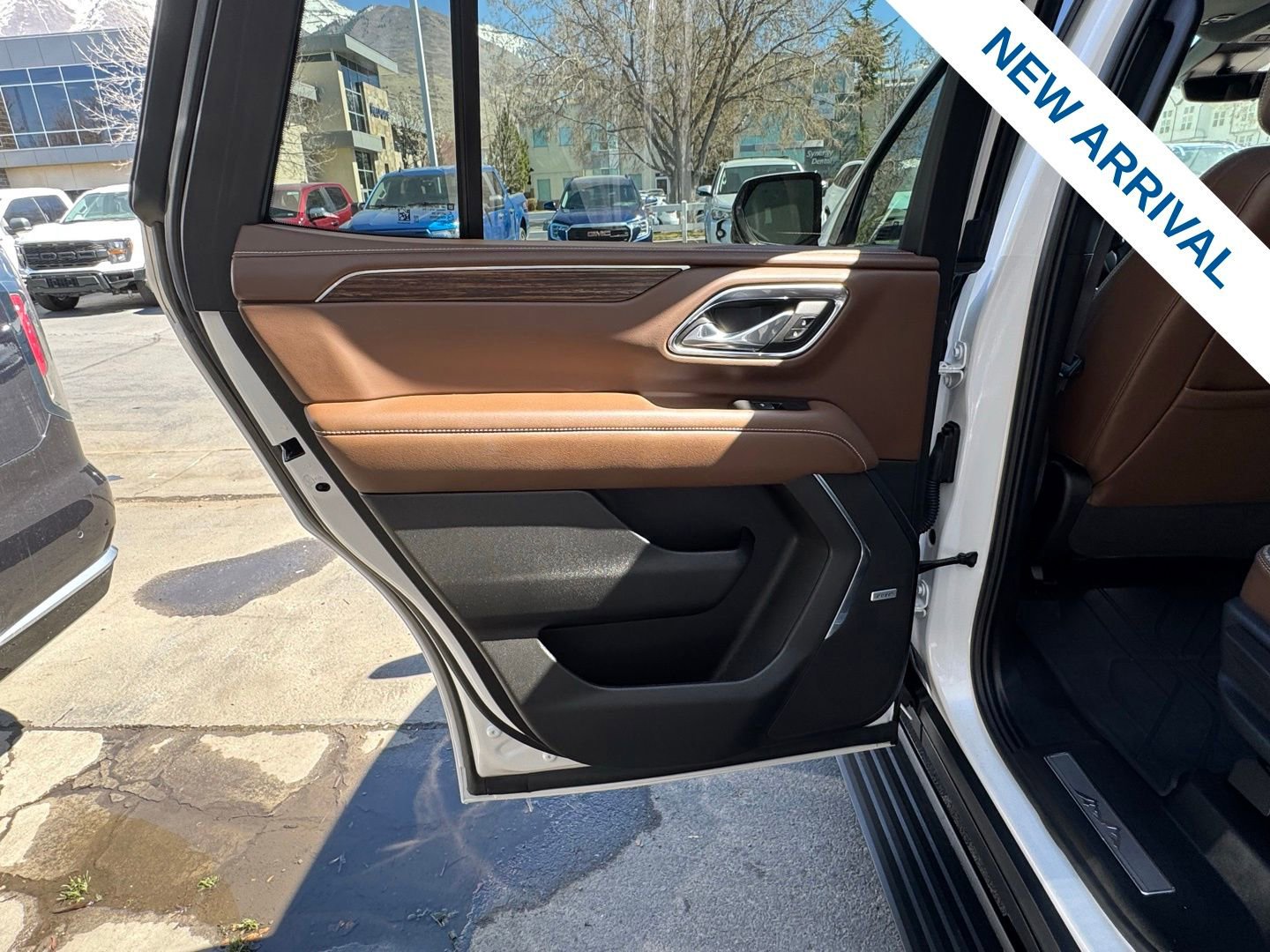 Used 2023 Chevrolet Tahoe High Country image 16