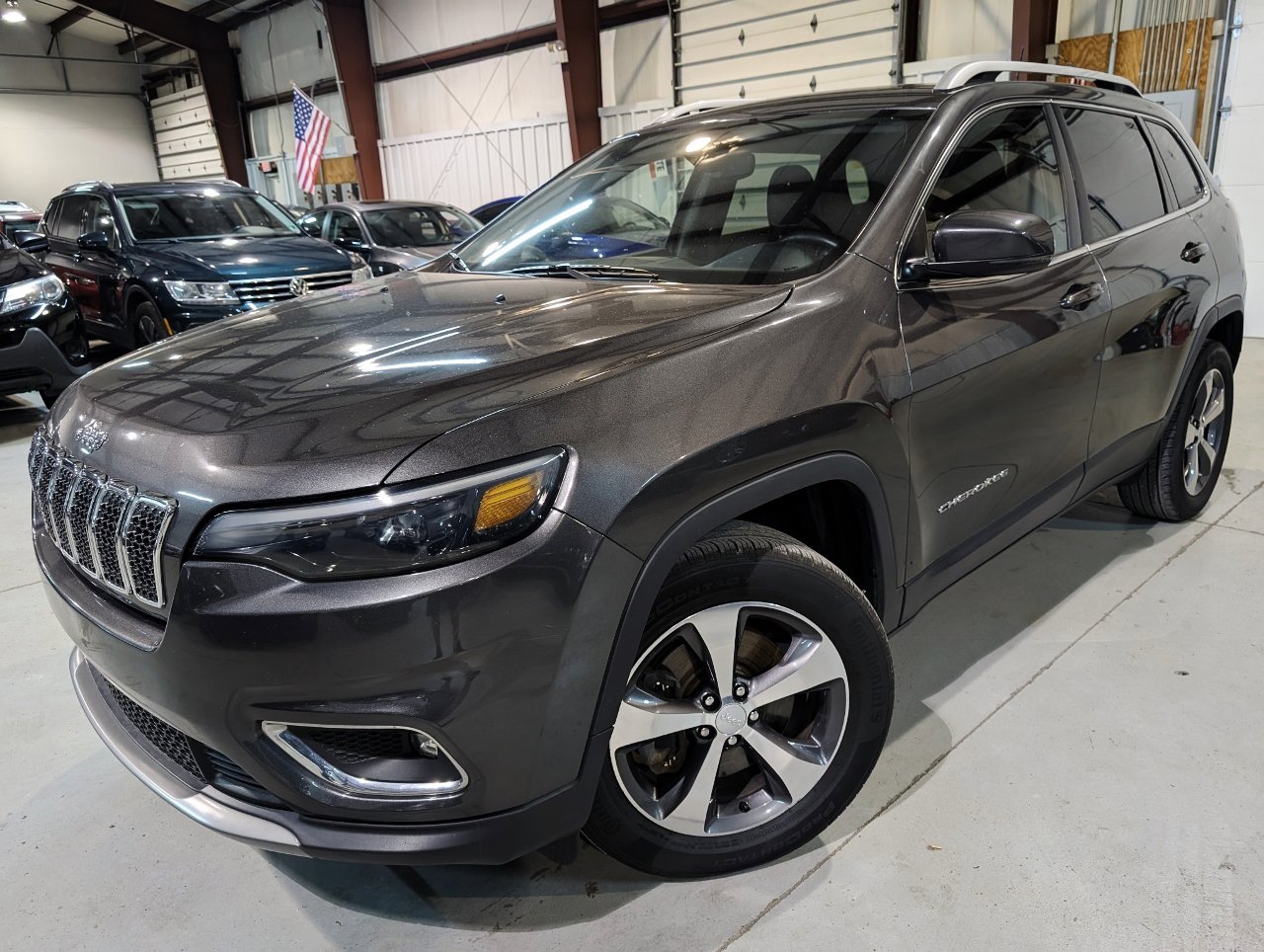 Used 2019 Jeep Cherokee Limited w/ Trailer Tow Group image 1