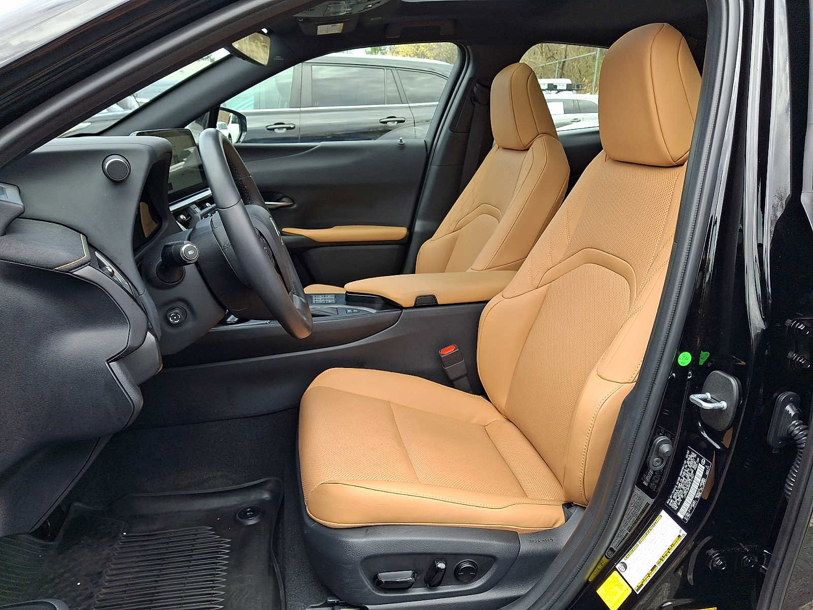 Used 2023 Lexus UX 250h FWD w/ Accessory Package (Z2) image 10