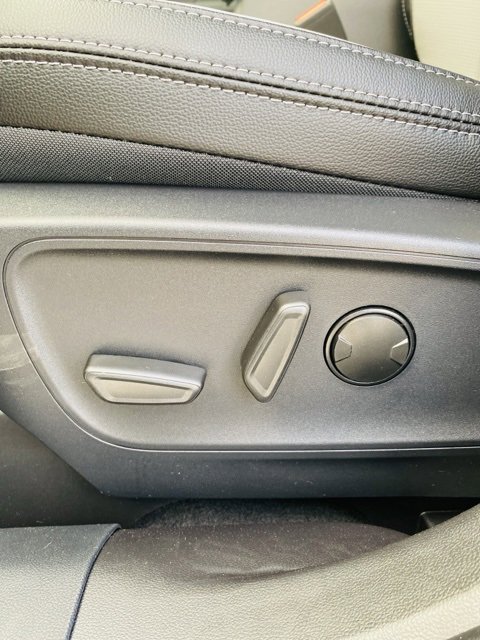 New 2026 Ford Escape SE w/ PHEV Premium Package image 11