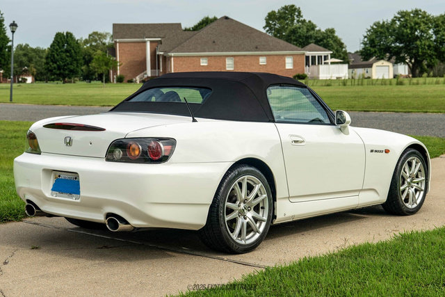 Used 2004 Honda S2000 image 18