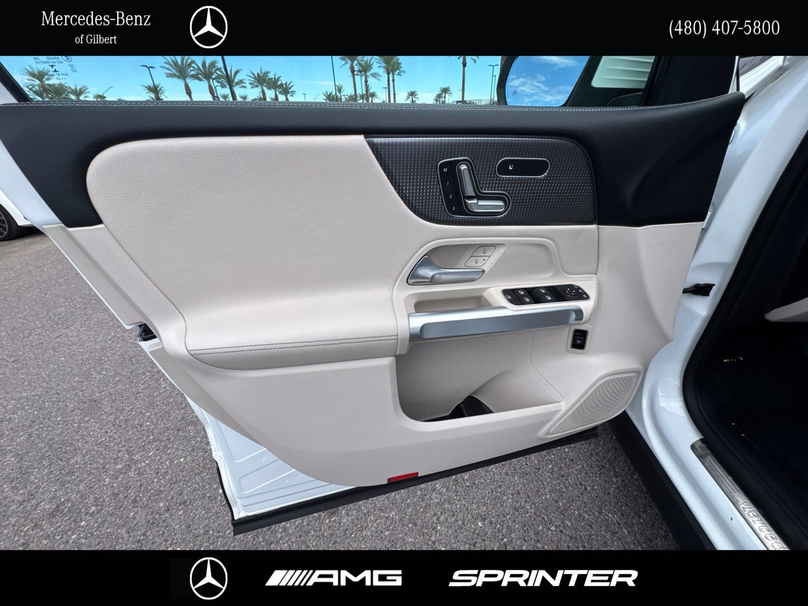 Used 2022 Mercedes-Benz GLB 250 image 11