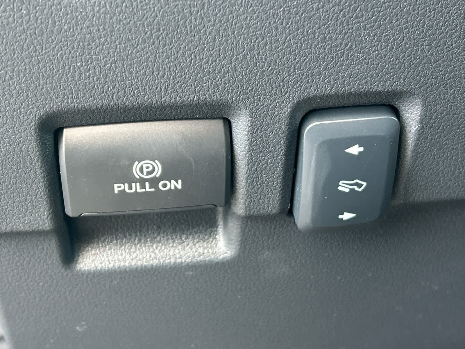 New 2026 Ford F350 Platinum w/ Tremor Off-Road Package image 27