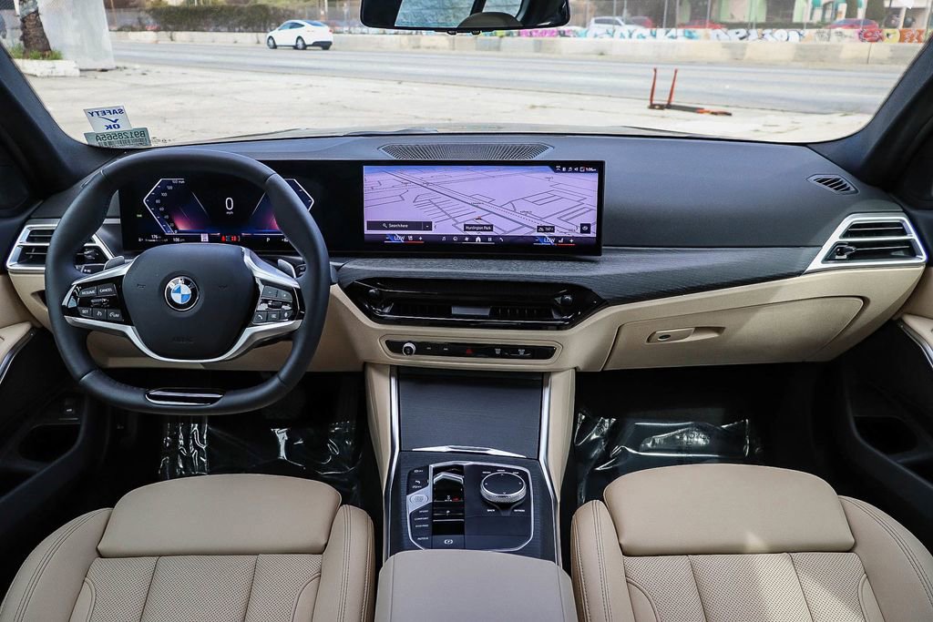 Certified 2025 BMW 330i Sedan w/ Convenience Package image 15