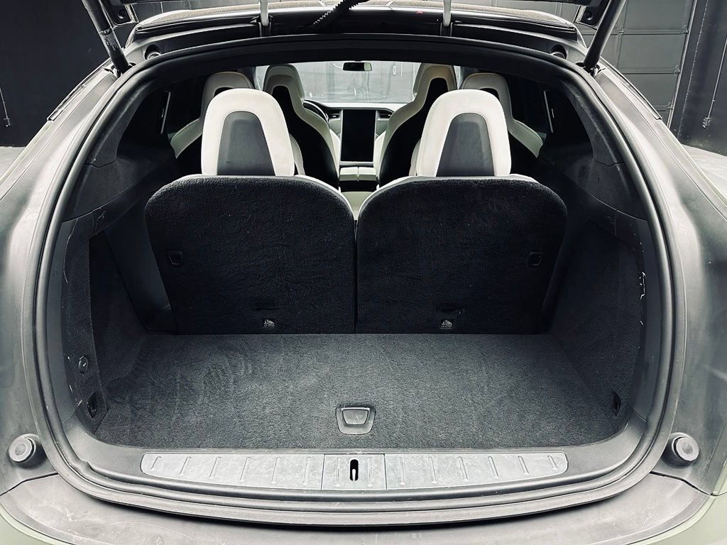 Used 2018 Tesla Model X 75D AWD/4WD image 44