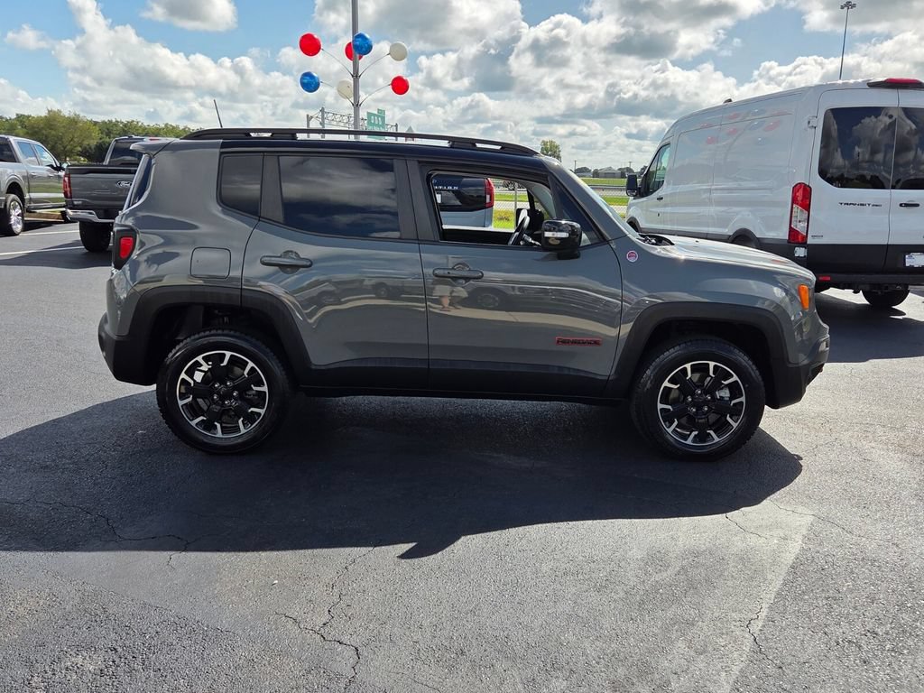 Used 2023 Jeep Renegade Trailhawk w/ Sun/Sound Group AWD/4WD image 14