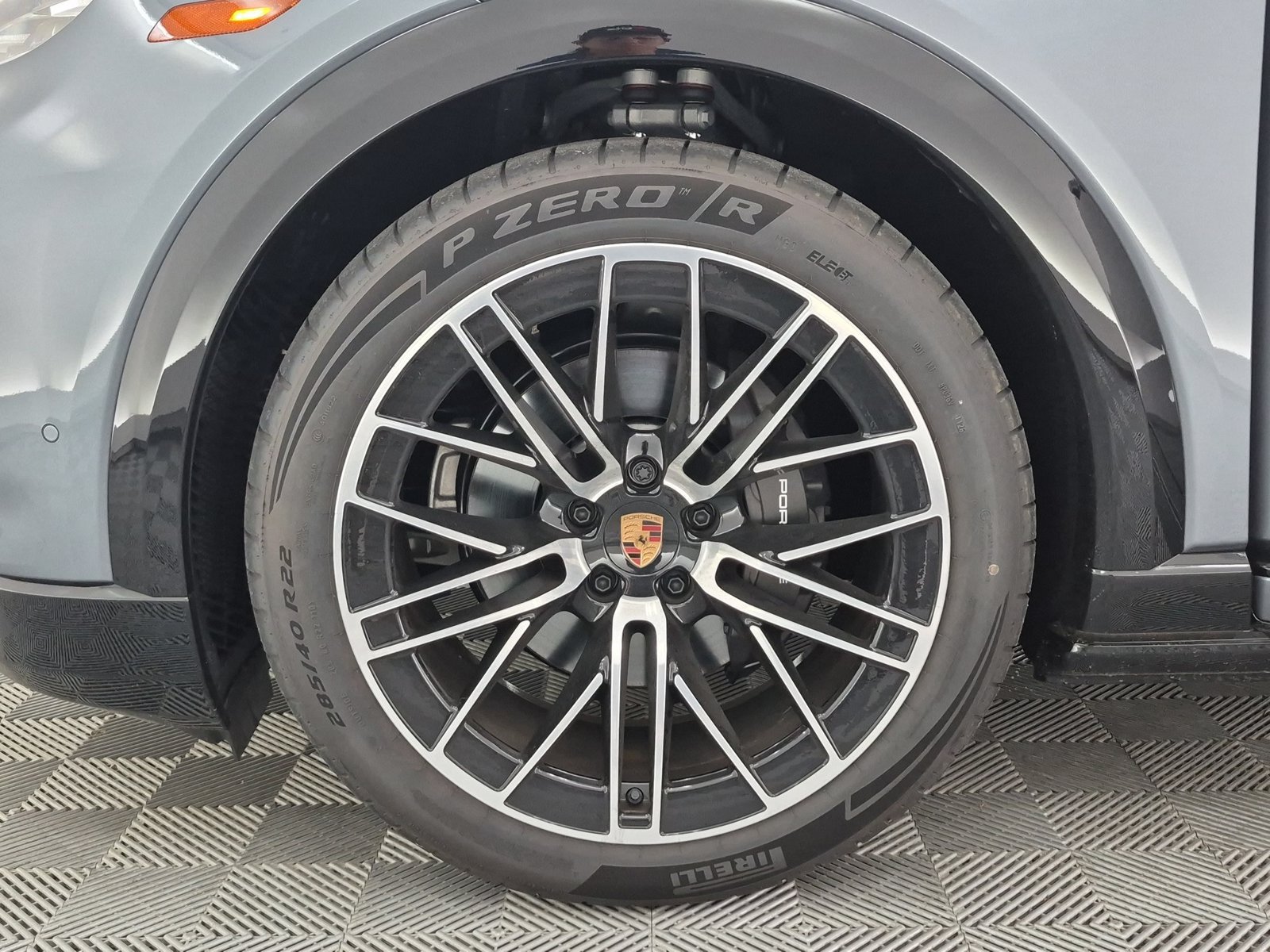 New 2026 Porsche Cayenne Electric AWD/4WD image 10