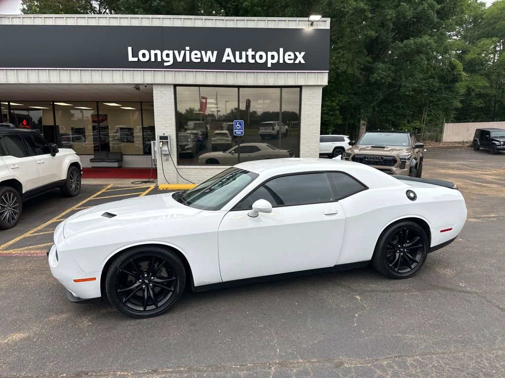 Used 2018 Dodge Challenger SXT Plus RWD video 1