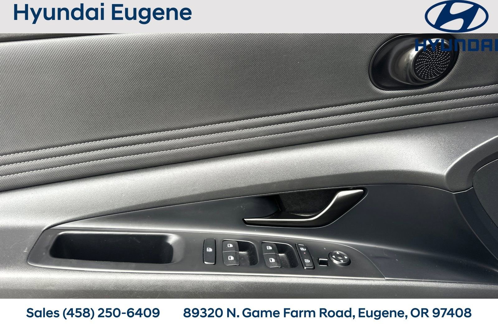 Used 2025 Hyundai Elantra Sport w/ Cargo Package image 12