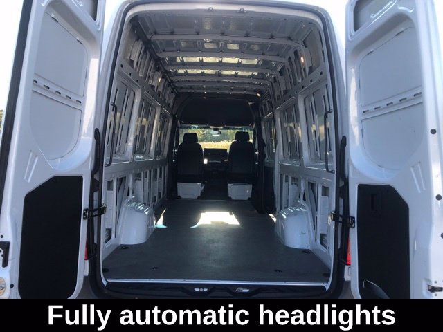 Used 2025 Mercedes-Benz Sprinter 2500 image 22