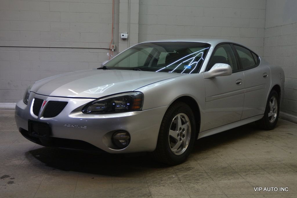 Used 2004 Pontiac Grand Prix GT w/ Drivers Package FWD image 2