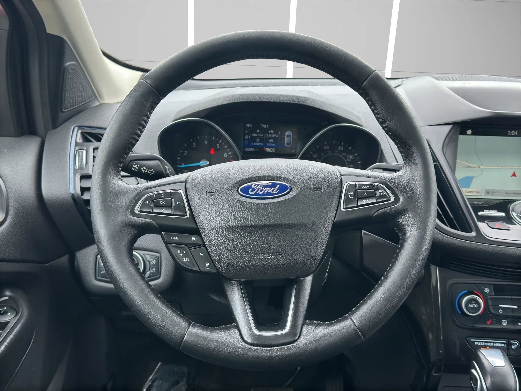 Used 2019 Ford Escape Titanium AWD/4WD image 17