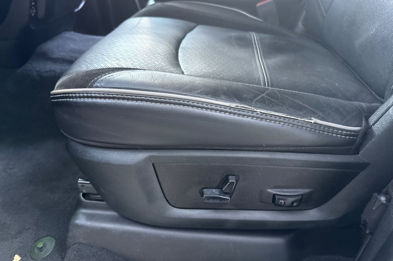 Used 2019 RAM 2500 Laramie image 14