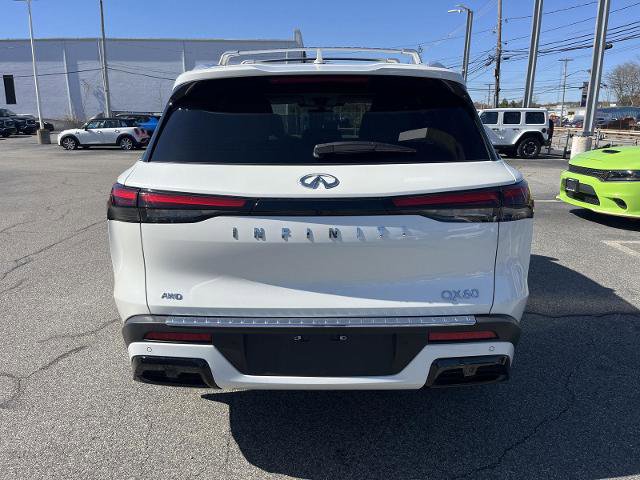Certified 2023 INFINITI QX60 Luxe w/ Cargo Package AWD/4WD image 4