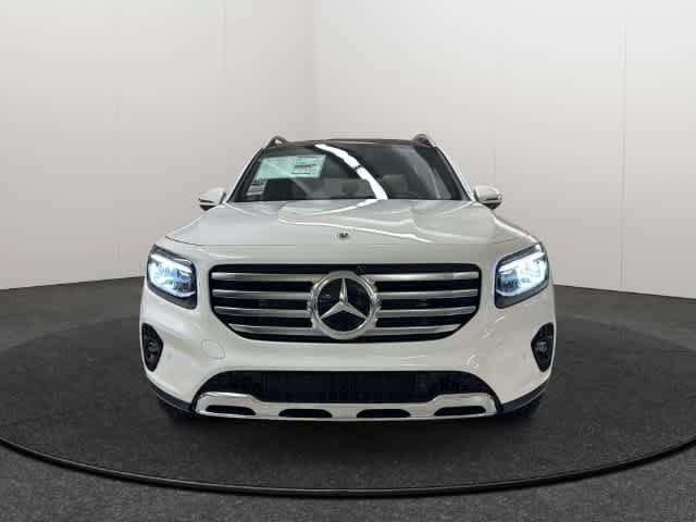 New 2026 Mercedes-Benz GLB 250 4MATIC image 2