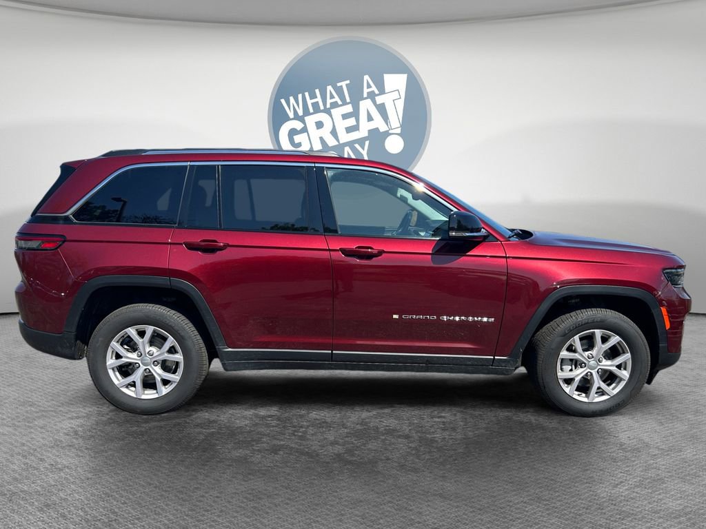 Certified 2022 Jeep Grand Cherokee Limited image 2