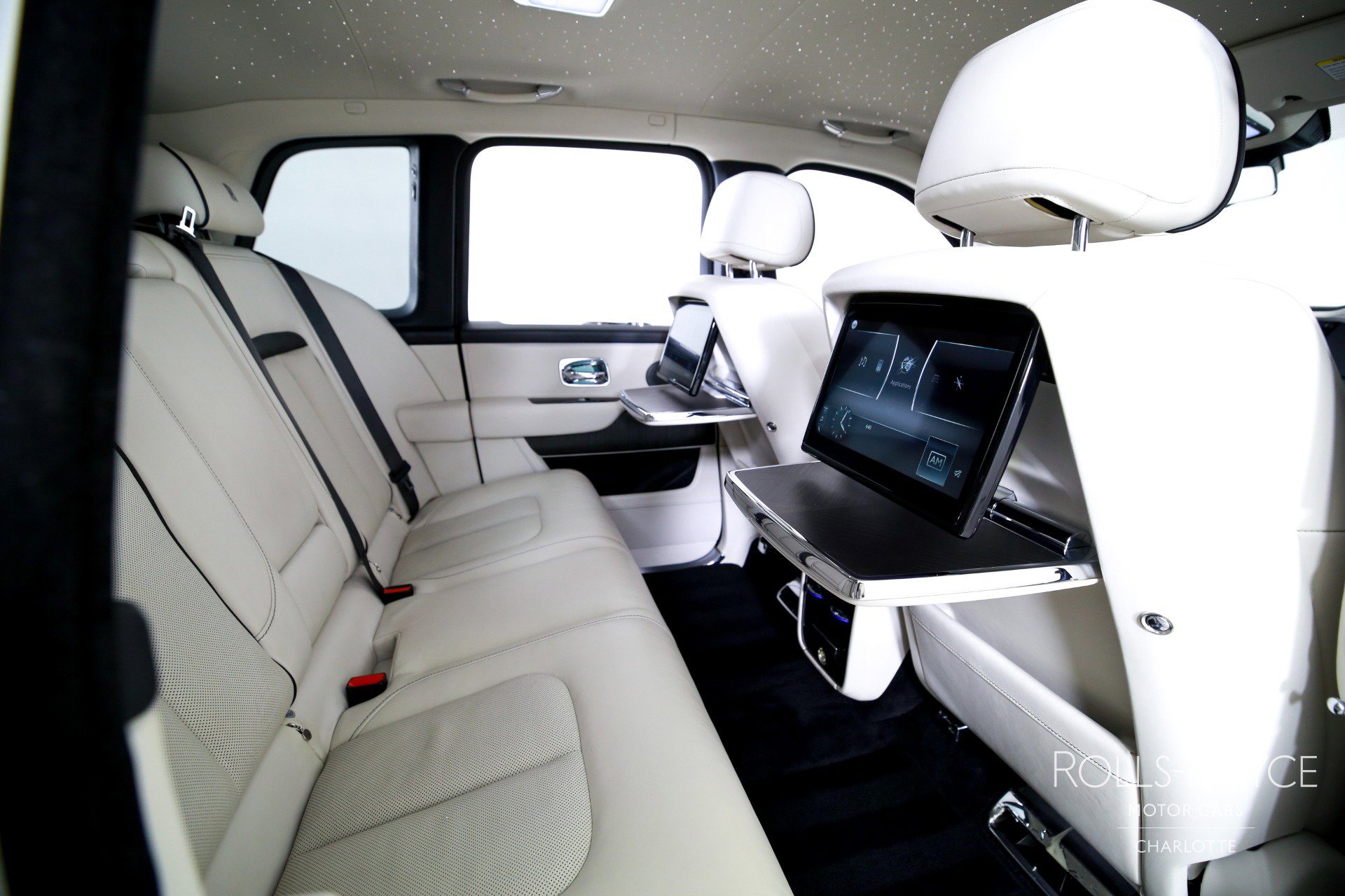 Used 2020 Rolls-Royce Cullinan image 30