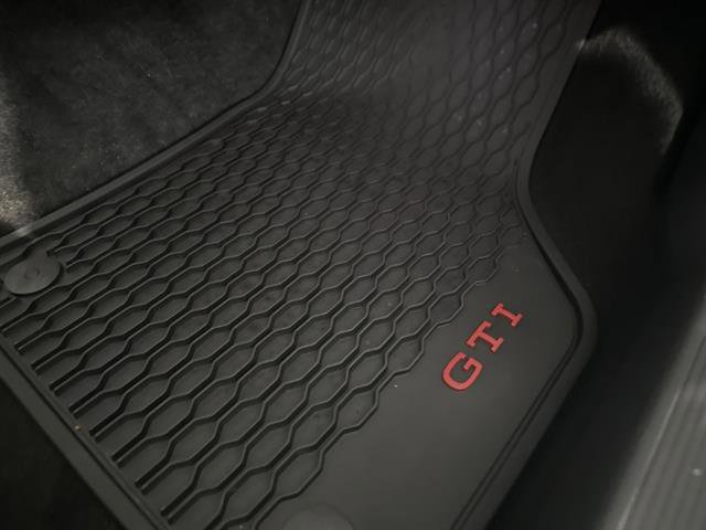 Certified 2024 Volkswagen GTI SE image 40