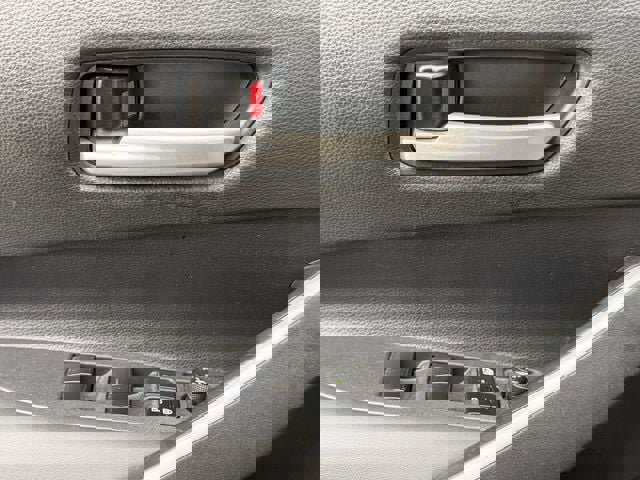 Used 2025 Toyota Corolla SE image 23