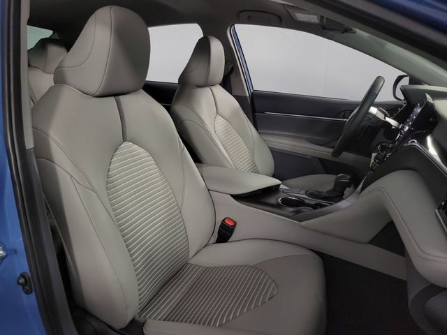 Used 2023 Toyota Camry SE image 15
