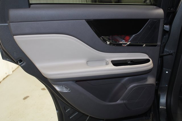 Used 2021 Lincoln Corsair FWD w/ Premium Package image 17