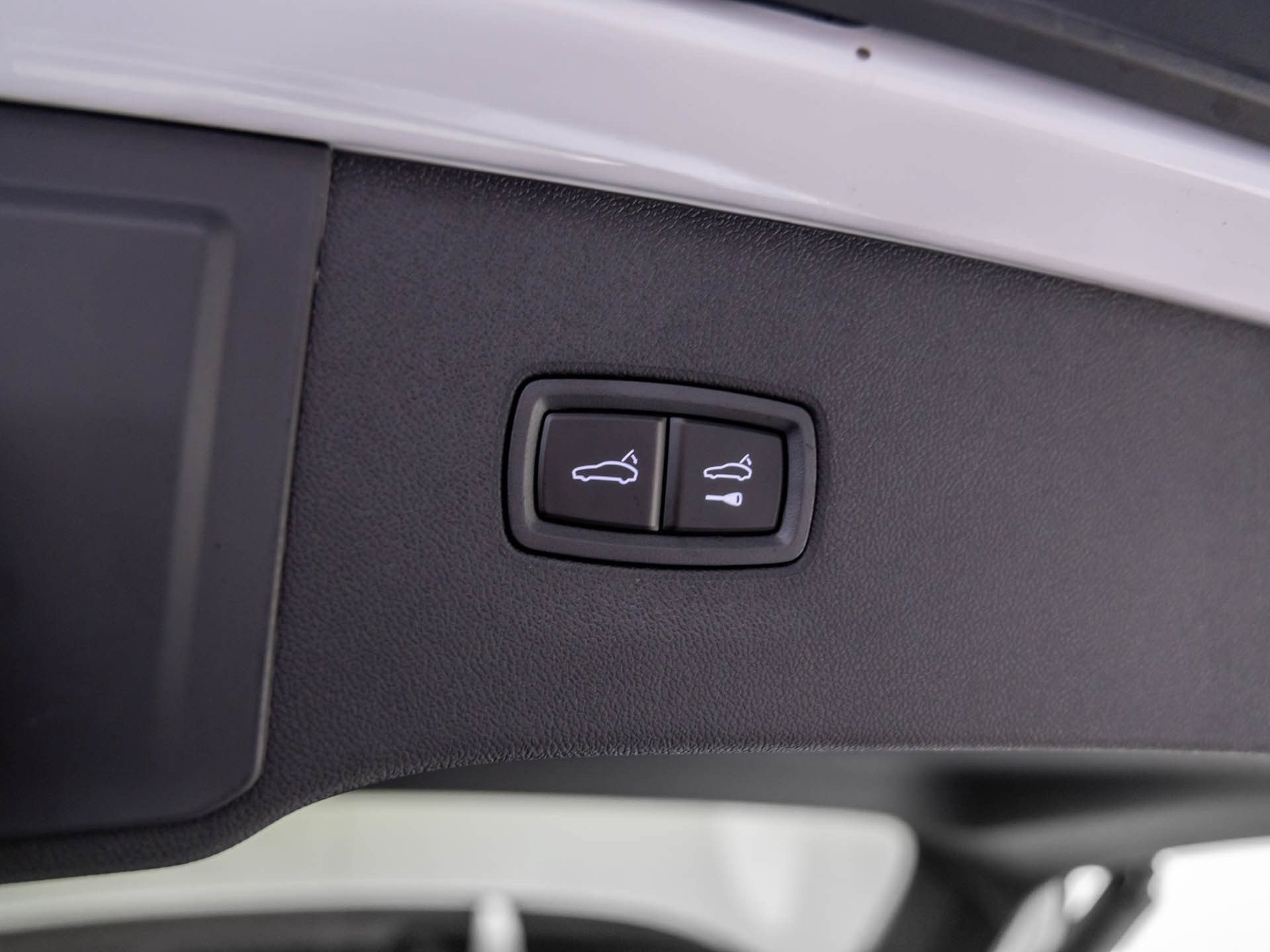 Used 2026 Porsche Cayenne GTS AWD/4WD image 32