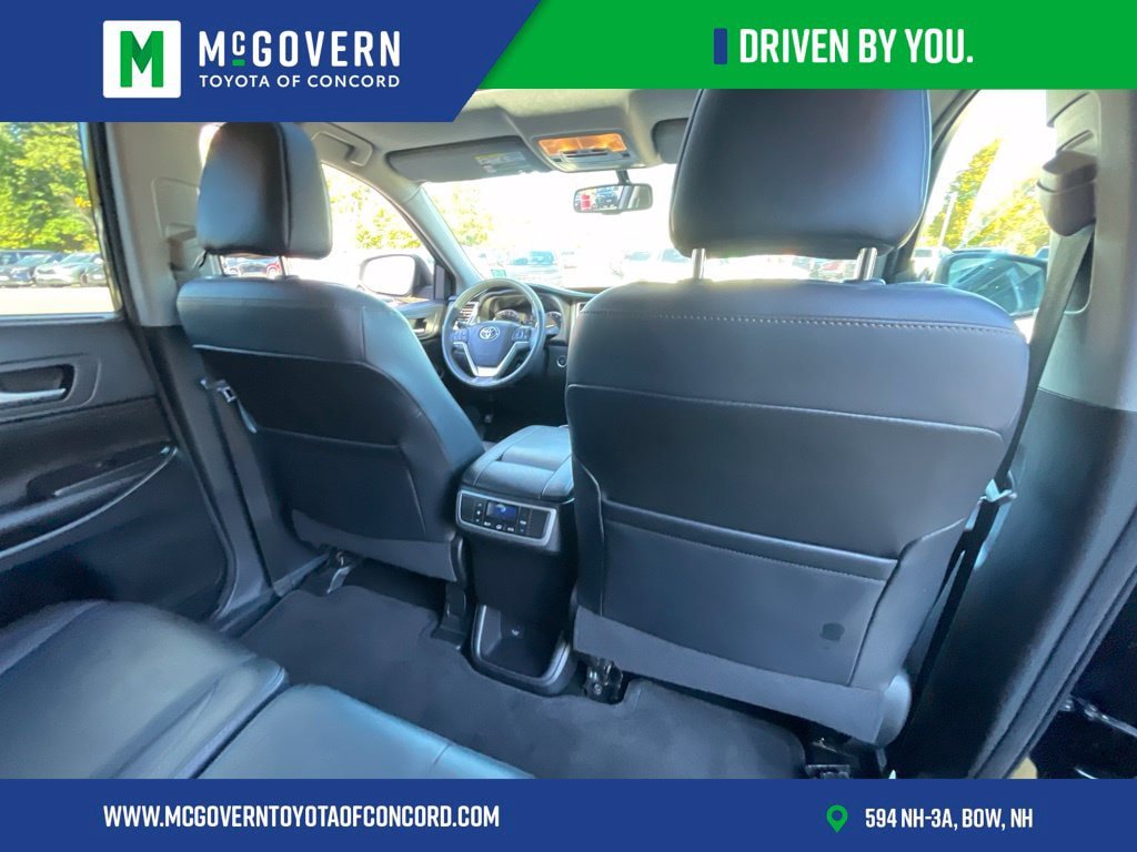 Used 2016 Toyota Highlander XLE AWD/4WD image 25