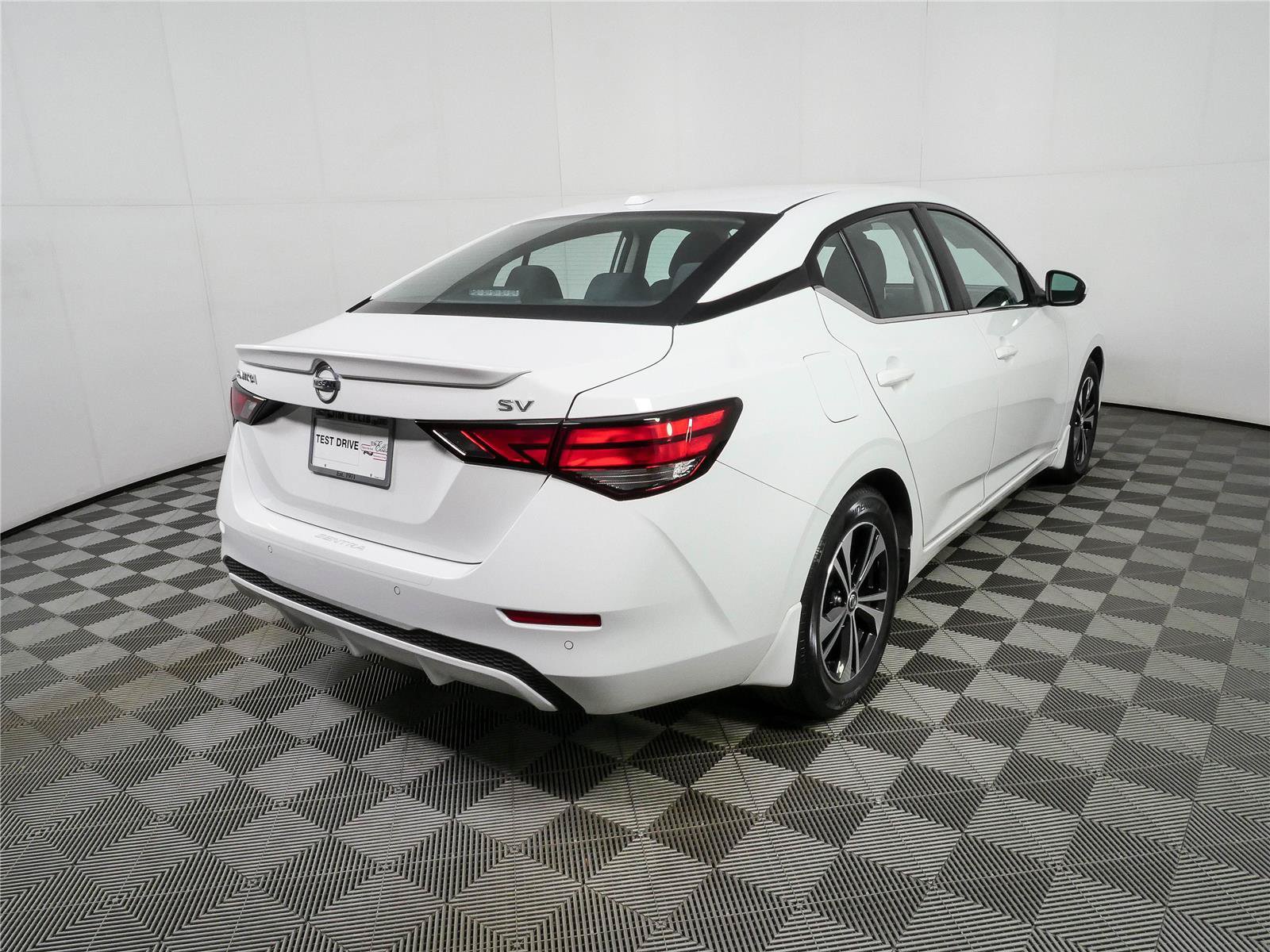 Used 2023 Nissan Sentra SV FWD image 3