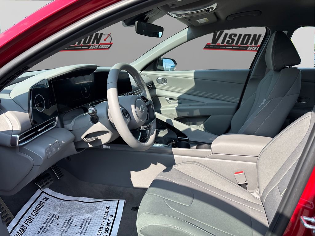 Certified 2025 Hyundai Elantra SEL image 9