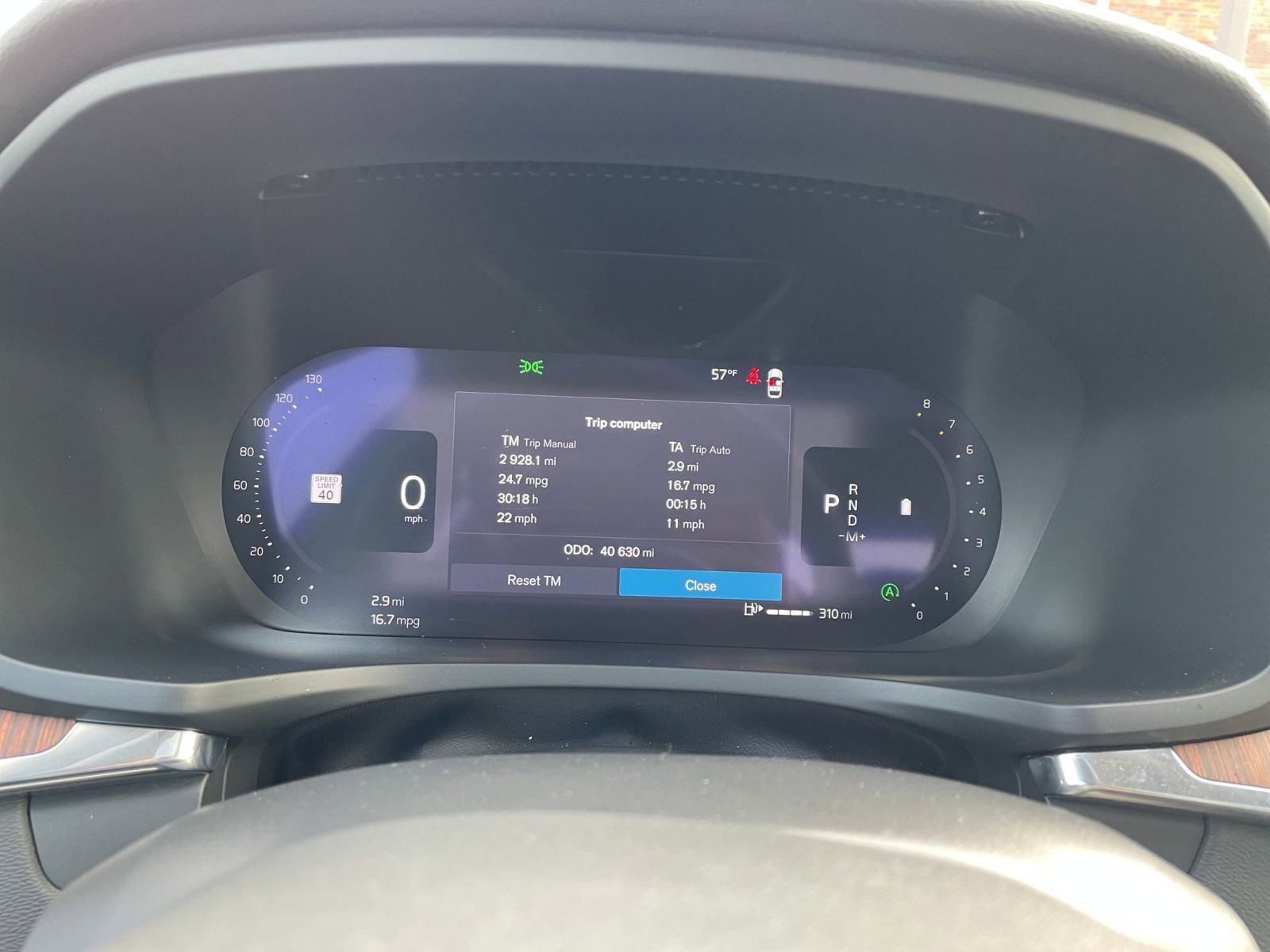 Used 2025 Volvo S60 B5 Plus image 40