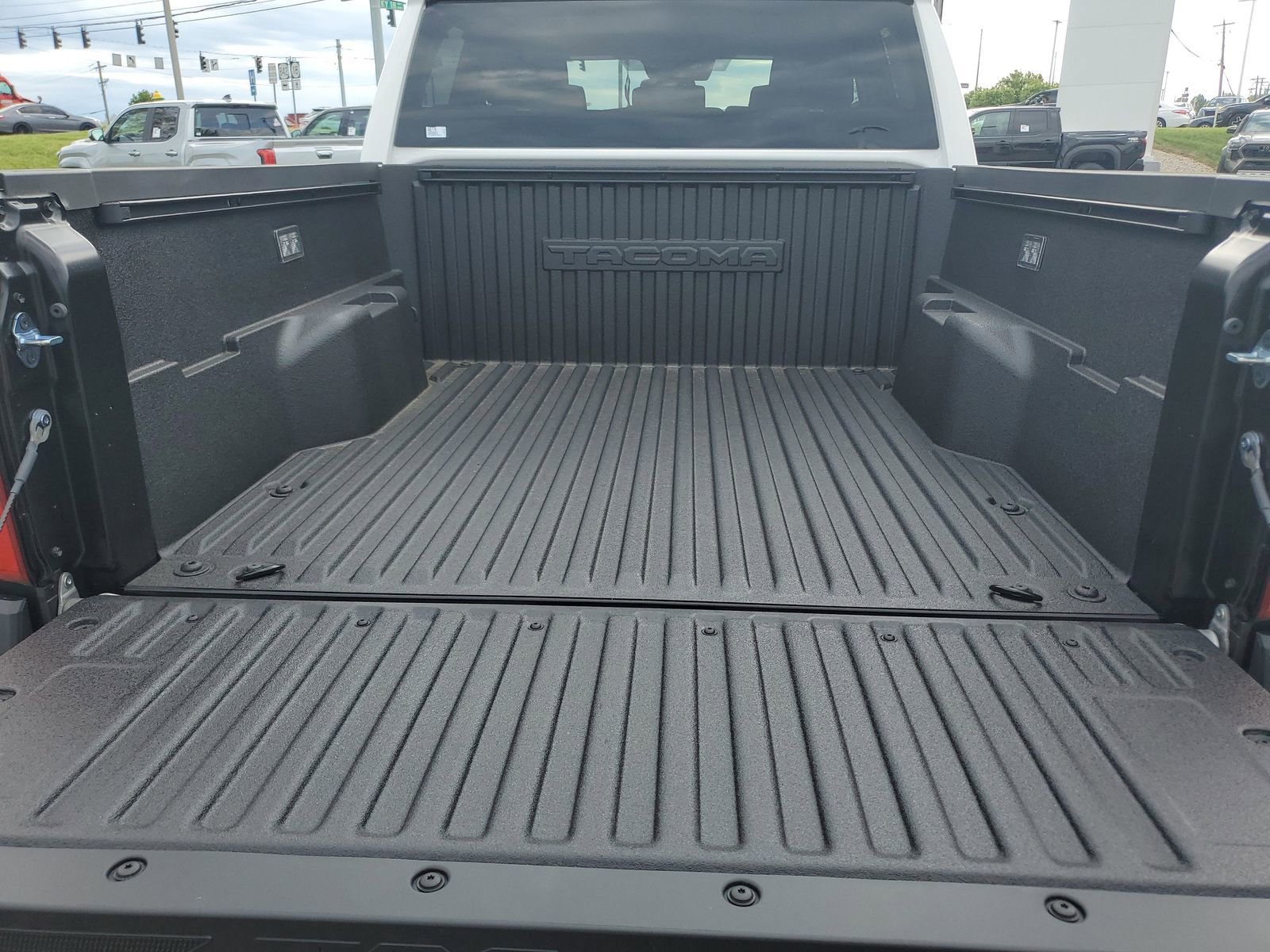 New 2026 Toyota Tacoma SR AWD/4WD image 8