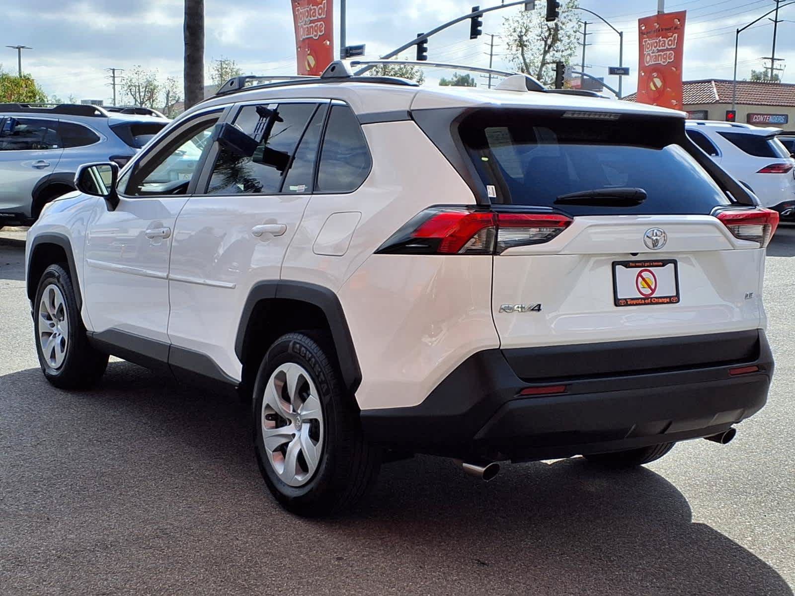 Used 2020 Toyota RAV4 LE w/ Carpet Mat Package FWD image 4