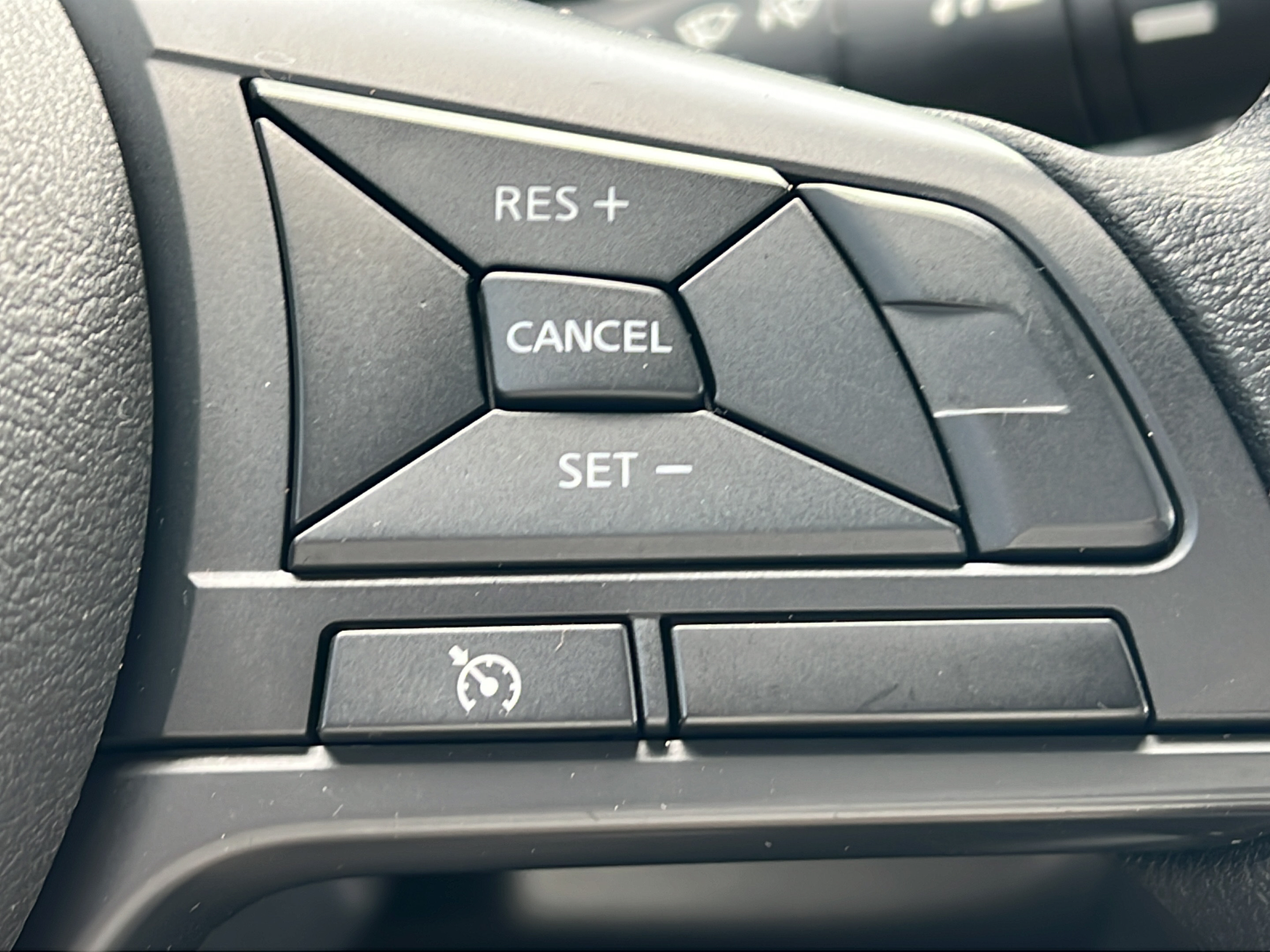 Used 2024 Nissan Kicks S FWD image 19