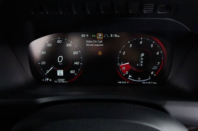 Used 2018 Volvo XC90 T6 Momentum w/ Convenience Package AWD/4WD image 17