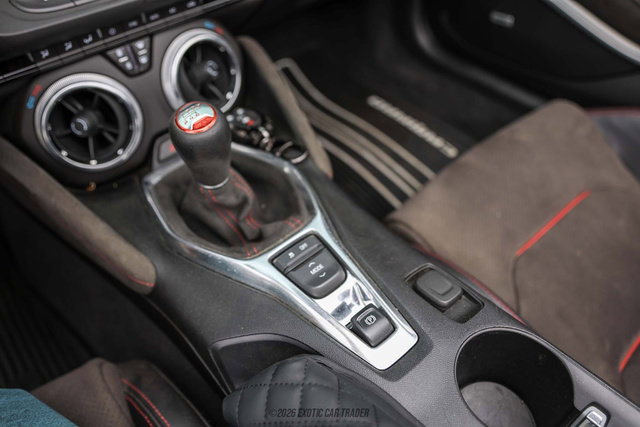 Used 2019 Chevrolet Camaro ZL1 RWD image 37