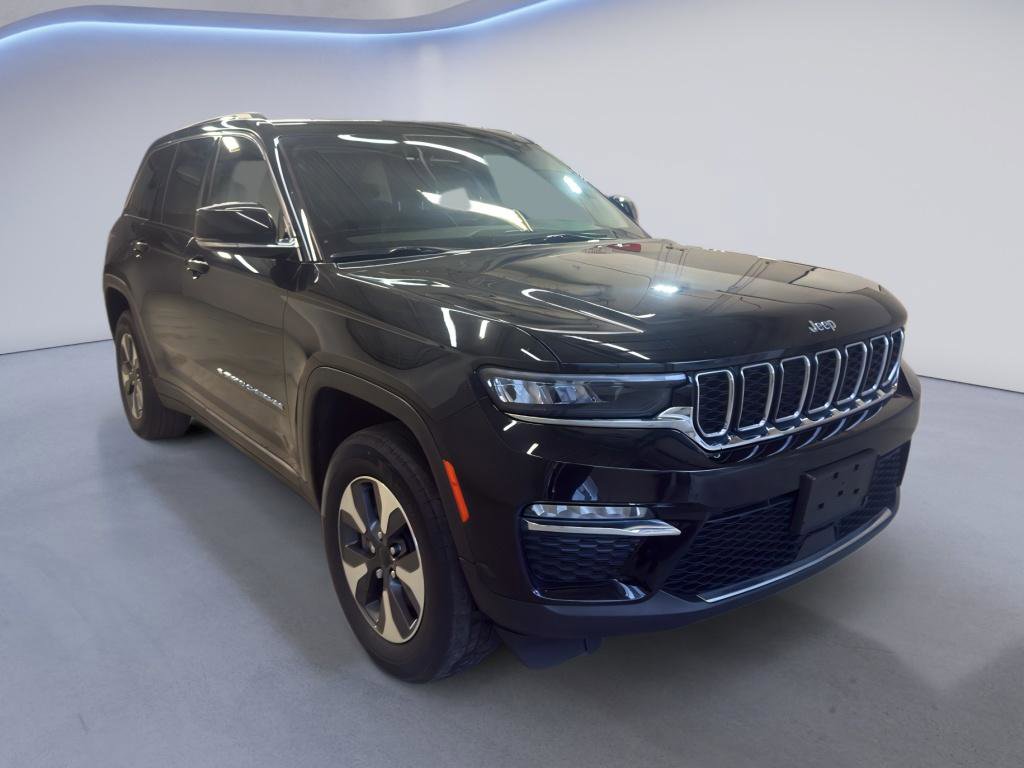 Used 2023 Jeep Grand Cherokee 4WD 4xe image 1