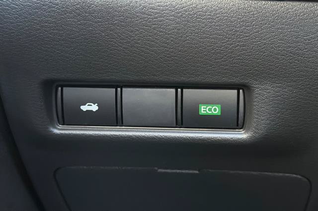 New 2027 Nissan Sentra S w/ Floor Mat Package FWD image 27