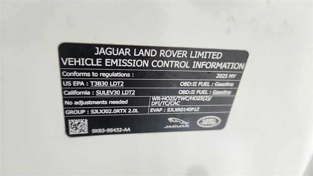 Used 2025 Jaguar F-PACE R-Dynamic S image 62