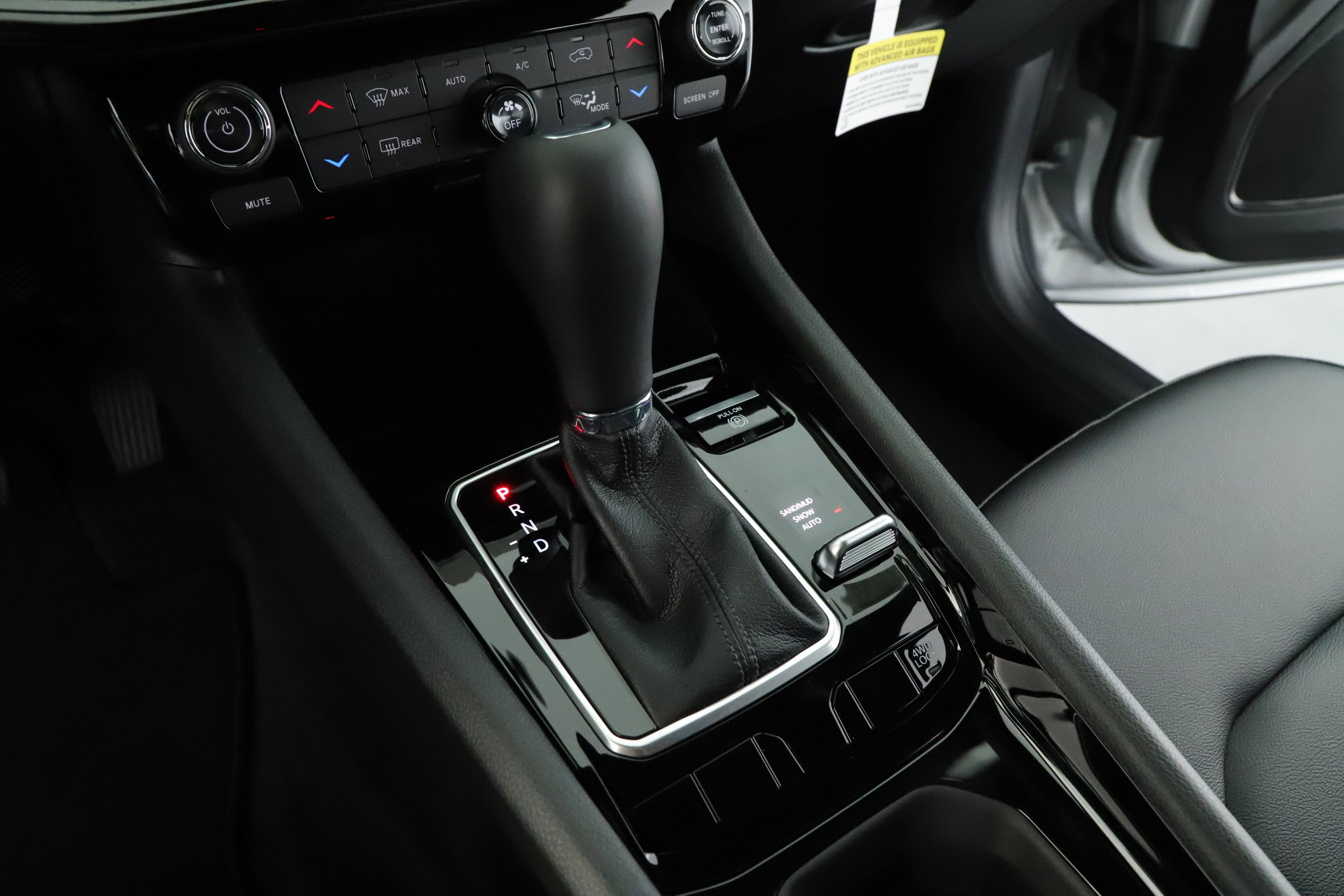 New 2026 Jeep Compass Limited image 13